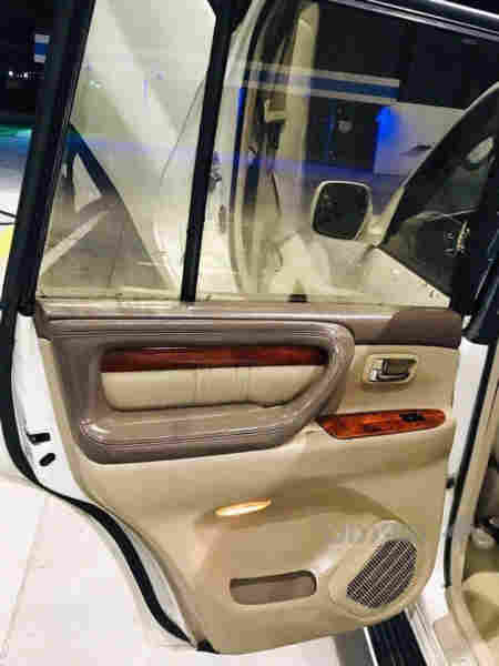  مؤنيكا لگزيز lexus Lx470 - 4