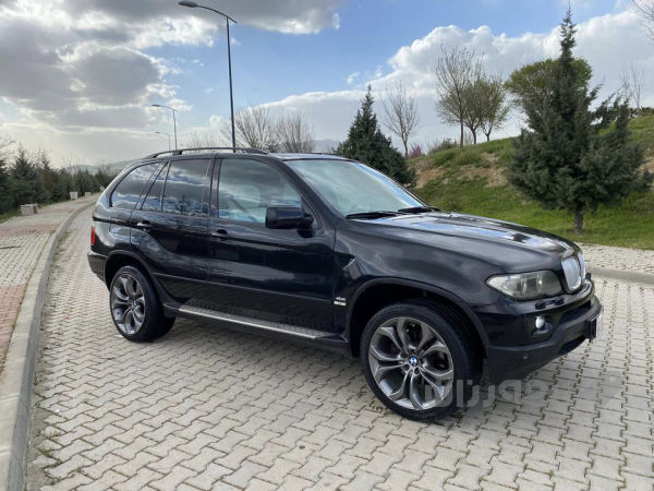ئەم ئۆتۆمیلە بۆ فرۆشتن BMW  X5 