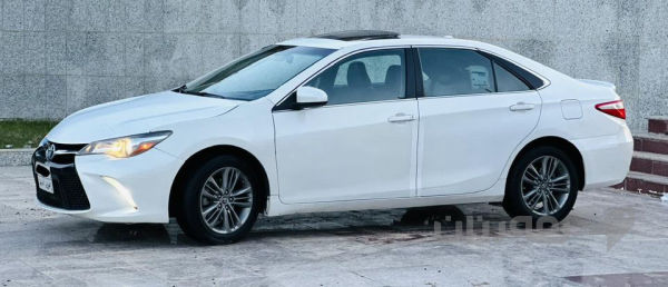 Toyota Camry 2017