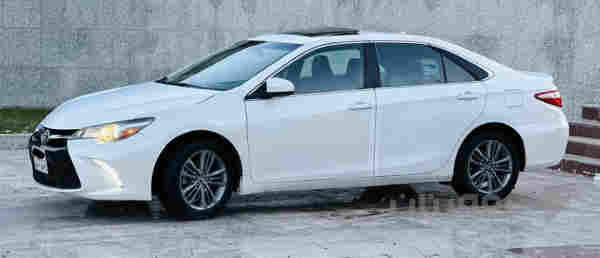 Toyota Camry 2017