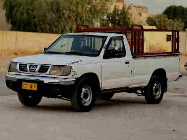 نیسان پیك ئاپ 2001 - 2