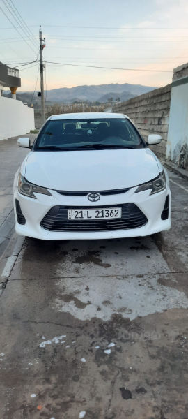 تویۆتا زیلاس 2014