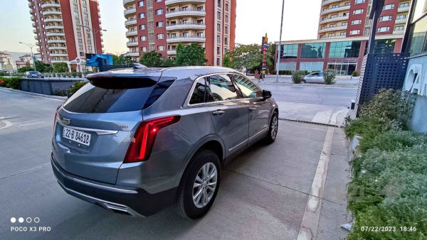 كاديلاك XT5 موديل 2021 - 2