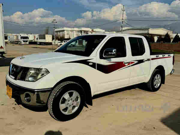 نیسان ناڤارا2009بێ بۆیاغ