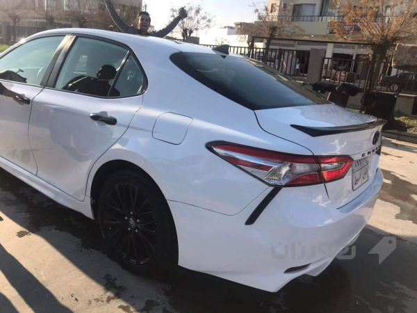 Camry 2020 se black top  - 5