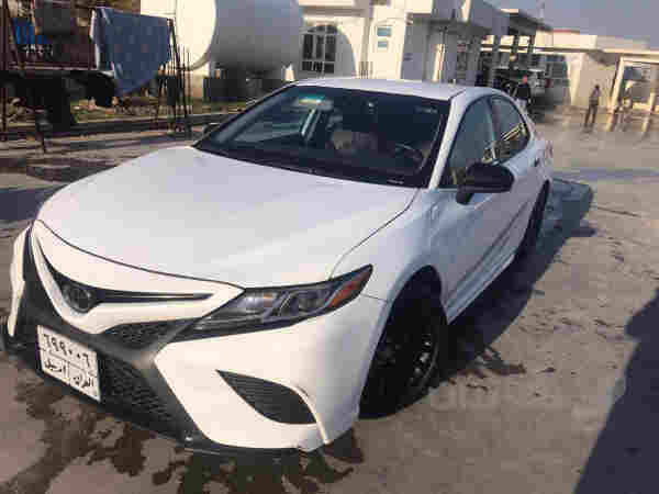 Camry 2020 se black top  - 3