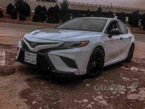 Camry 2020 se black top 