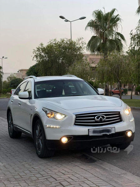 انفنتی VQ70 خلیجی بۆ فرۆشتن مۆدێلی 2015، 