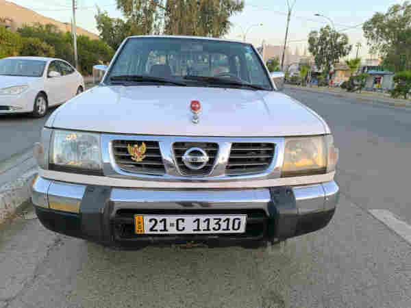 نیسان  دەبڵ 2002 استراد خاص