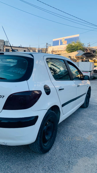 بیـــجۆ  307 مۆدێل 2004 گێر تۆماتیک  +عادی. مەکینە - 2