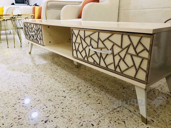 مێزی TV 