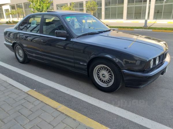 BMW/ 525 - 2