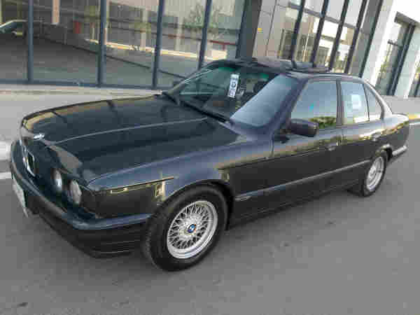 BMW/ 525