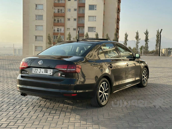ڤۆڵکس واگن جیتا2017 1.4L se tsi - 2