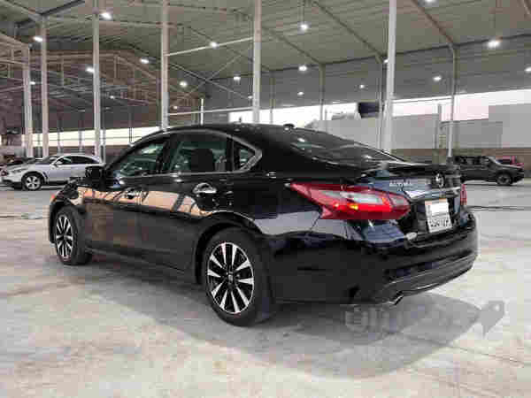 Nisan altima 2018 SV 