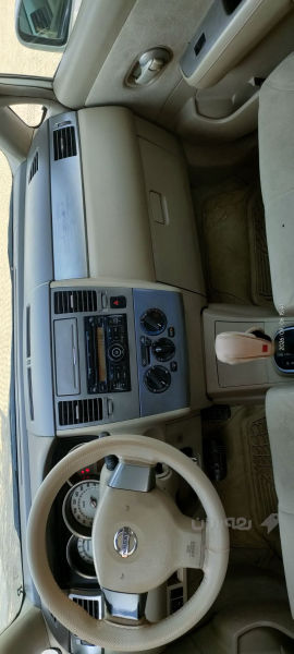 Nissan tida 2009 - 5