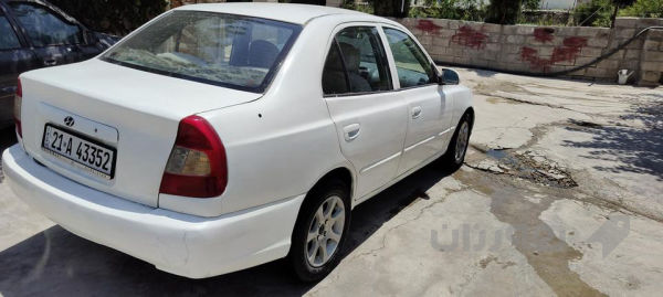 هوندائە کسێنت مۆدێل2000 - 2
