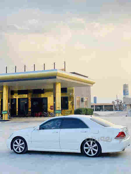 تۆیۆتا کراون شاهانە مواسەفات Athlete  - 3