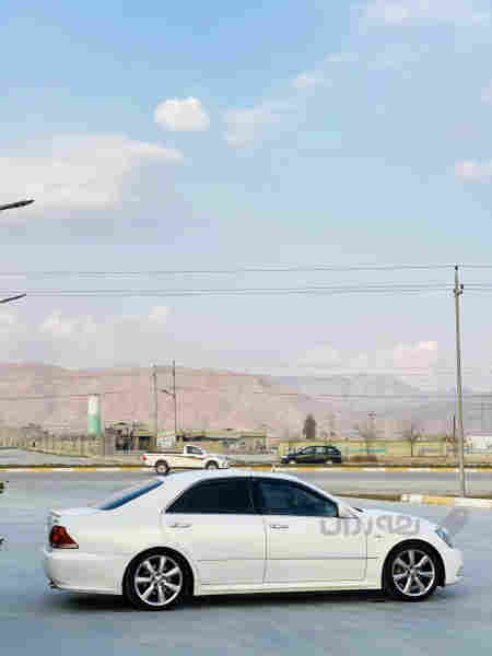 تۆیۆتا کراون شاهانە مواسەفات Athlete 