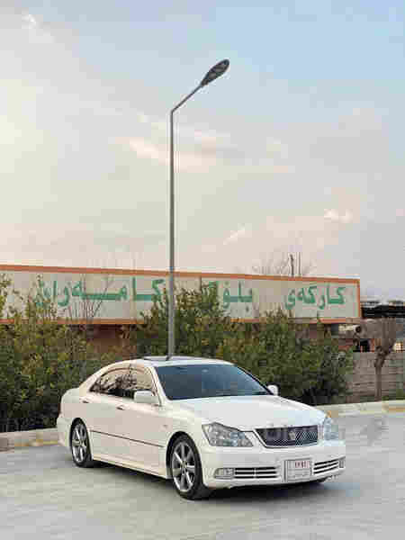 تۆیۆتا کراون شاهانە مواسەفات Athlete  - 2