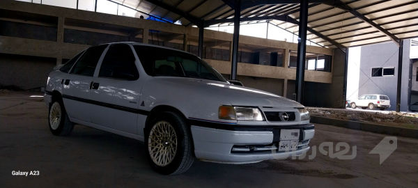ئۆپڵ ڤیکترا1991 2.0i - 4