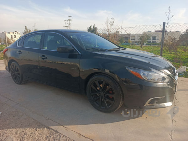 نیسان ئالتیما