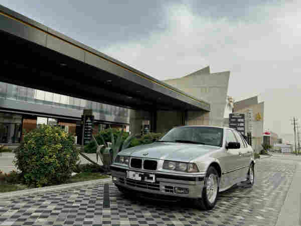 BMW 320 V6 1992