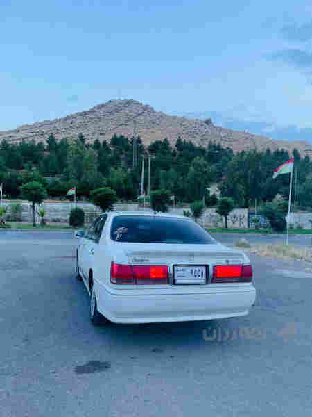  کراون مەلیکە   - 3