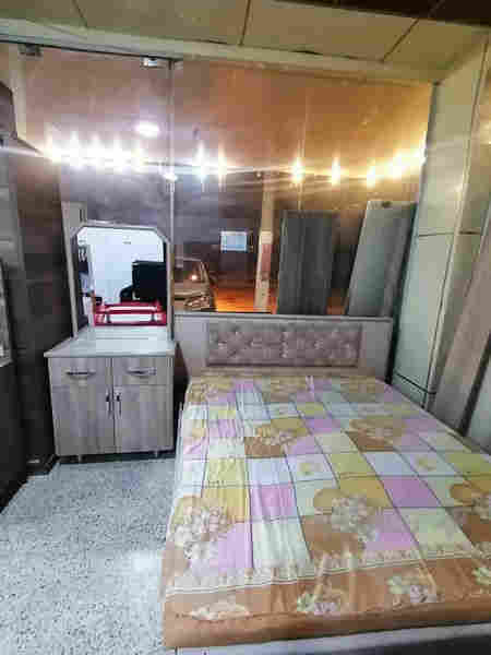 سیسە مو دۆشە کو مێز توالێت دە ست کردە زور شازە      