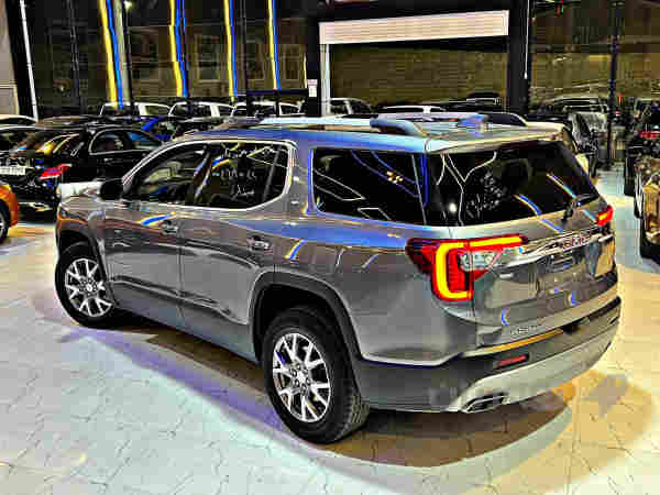 GMC Acadia  2021 جديد 