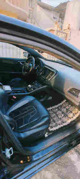 Chrysler c200 - 5
