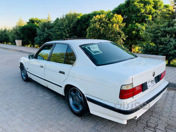 BMWبۆفڕۆشتن 