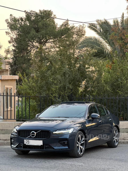 ڤۆلڤۆ2021 فول