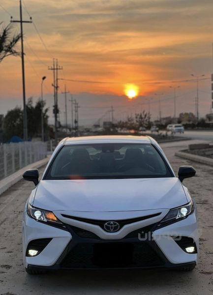 Camry SE 2019 be boyax yak bst sarde haya