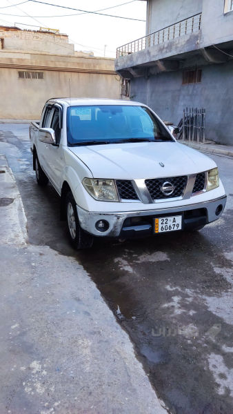 نیسان ناڤارە 2008