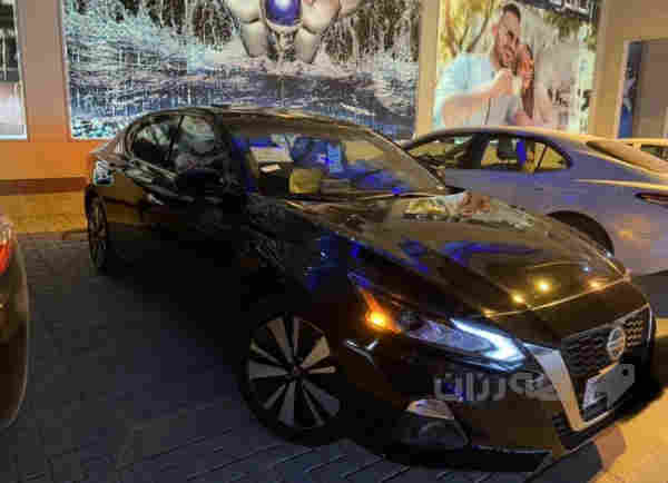 Nissan altima 2020 SL Plus - 5
