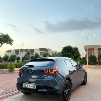 MAZDA 3  carbon edition