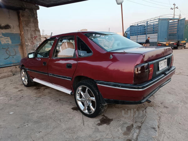 ئۆپڵ ڤیکترا 1991  - 2