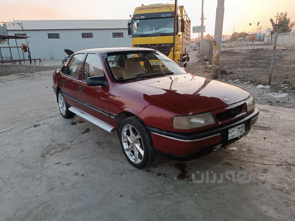 ئۆپڵ ڤیکترا 1991 