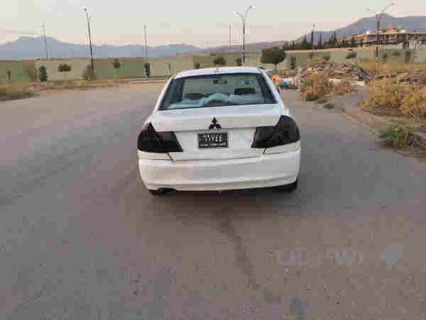 لانسەر مۆدیل 1998 گێر ئۆتۆماتیک - 2