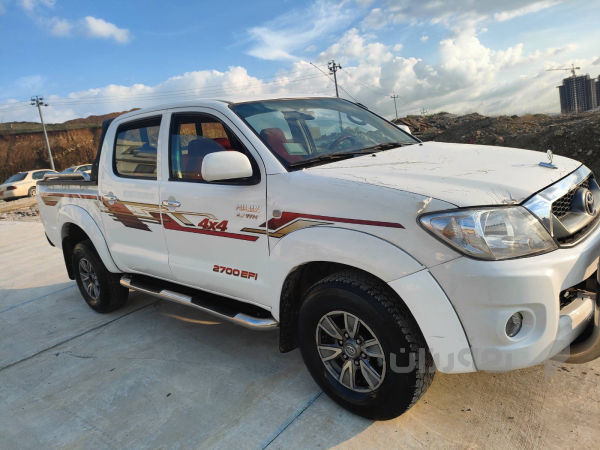 تويتا بيكاك ده بل اكسل هايلوكس (مه رزيه )