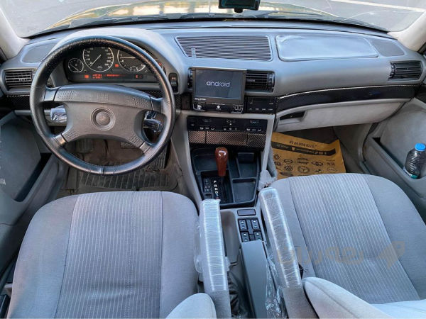 ‏ V8  Bmw  730 