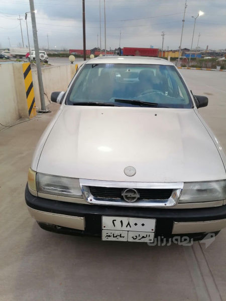 ڤیکترا مۆدیل 1990 