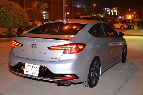 هۆندا ئەلەنترا سپۆرت