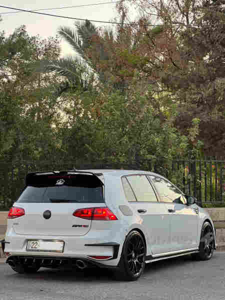 Volkswagen Golf GTi - 2