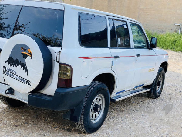 نیسان  پترۆل  2001   - 3