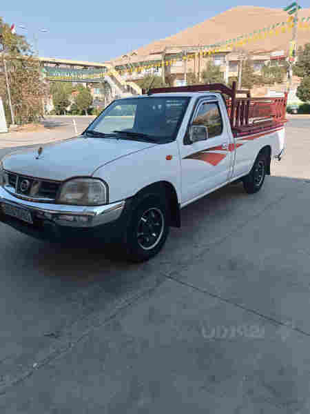 نیسان پیك ئاپ تاك 2013