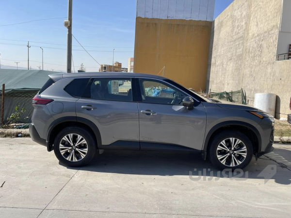 نیسان ڕۆگ 2021  SV awd  - 4