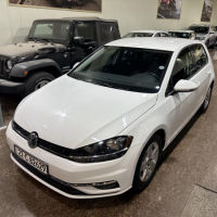 Volkswagen GOLF TSI