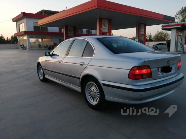 BMW 1997  528i